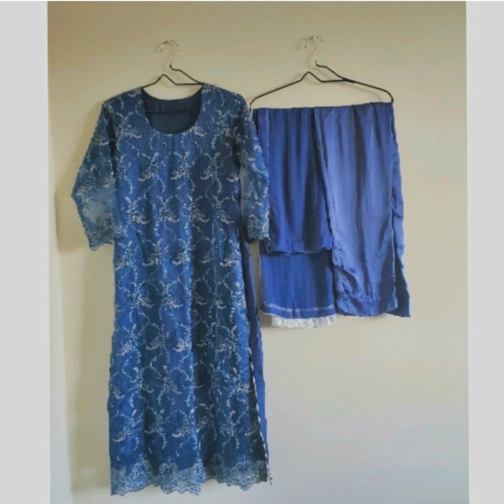 3 Piece Pakistani Formal Wear